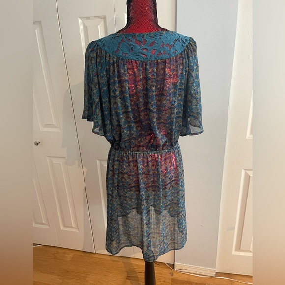 Cover up - Picture 2 of 4